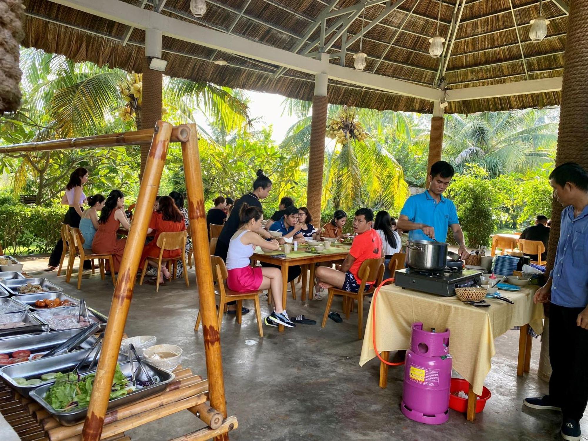 Me Bungalow Beach Resort Phan Thiet Exterior photo